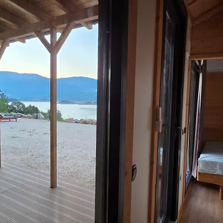 Tiny Merak - Ramsko Jezero Feriehus